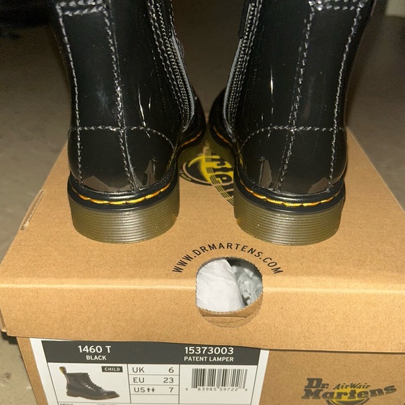 Toddler 1460  Lace Up Patent Leather Dr.Marten Boot - Picture 4 of 5